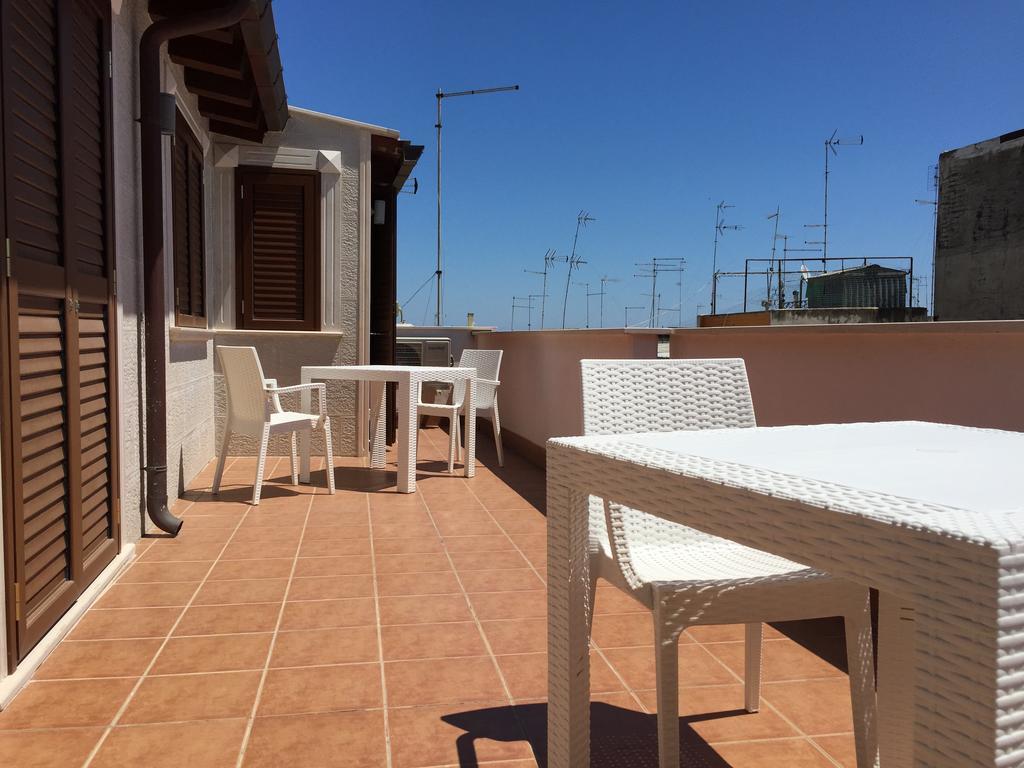 Bed and Breakfast Palazzo Eliss Margherita Di Savoia Pokoj fotografie