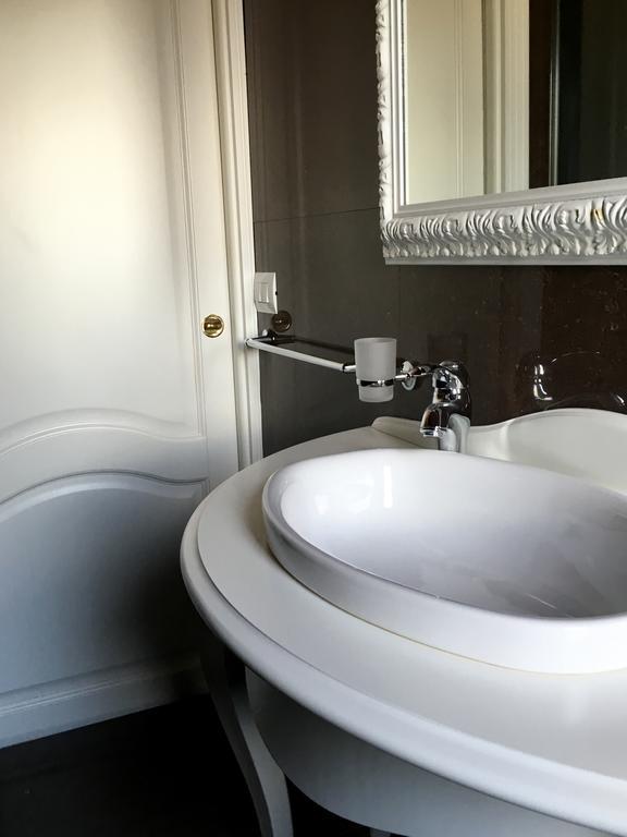 Bed and Breakfast Palazzo Eliss Margherita Di Savoia Exteriér fotografie